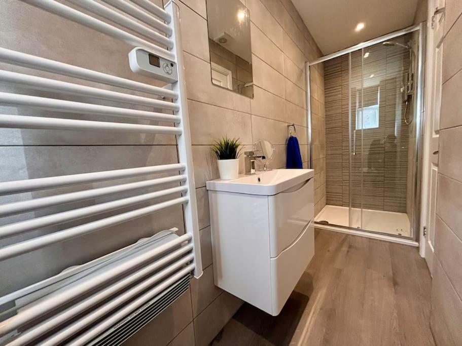 Teds Apartments-town Centre-apt3 Blackpool